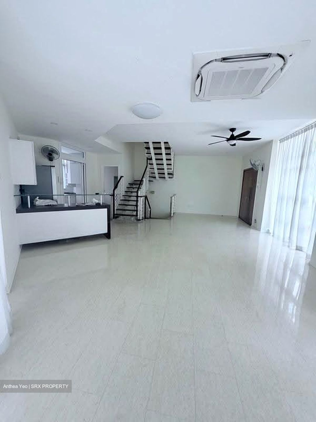 Binjai Crest (D21), Terrace #632486761